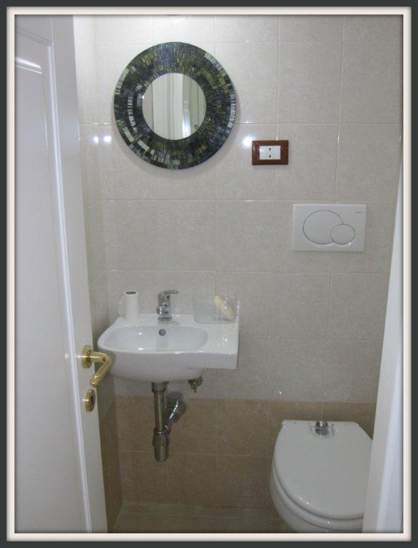 2_bathroom01.jpg